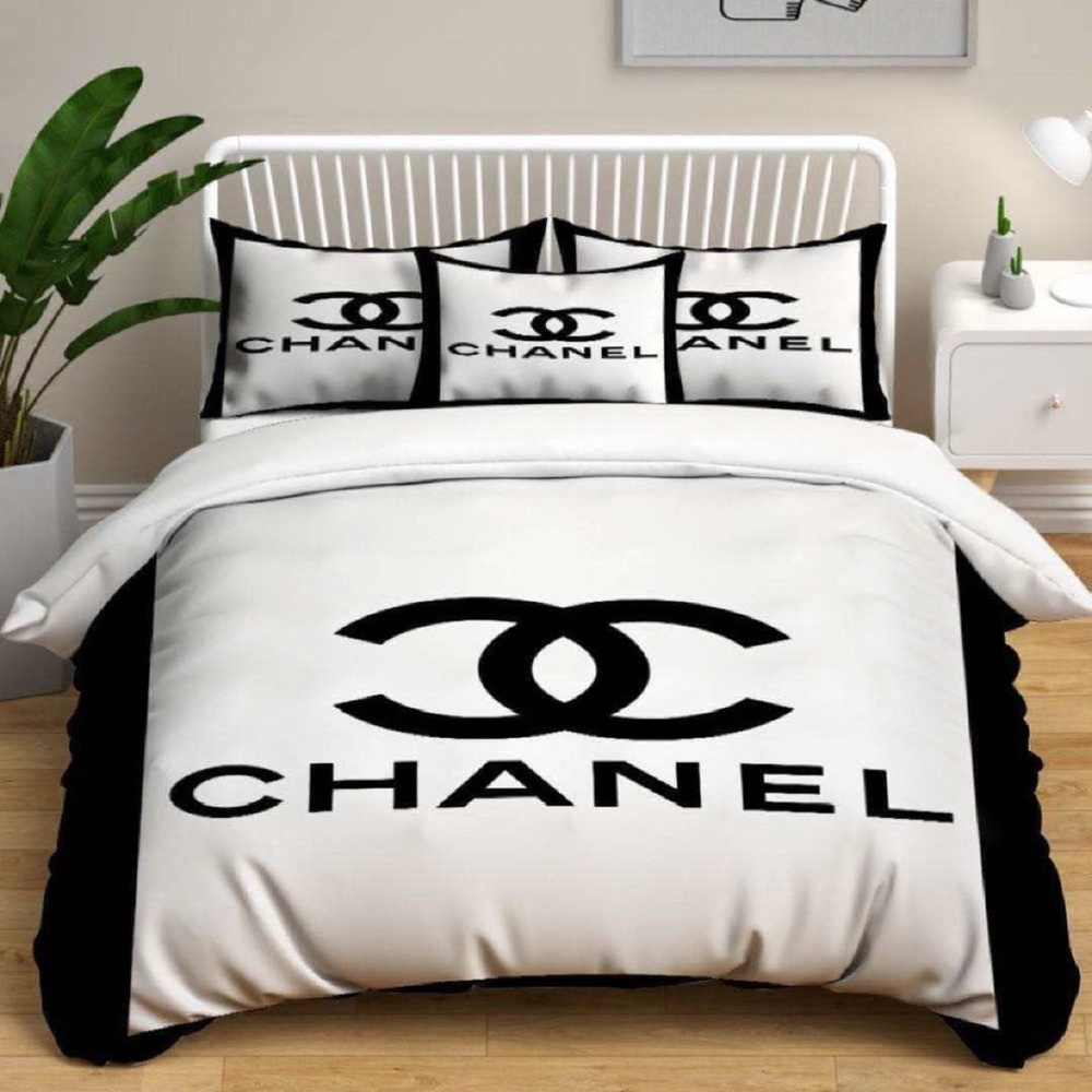 QUEEN size BRAND NAME INSPIRED bedding set